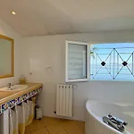 Moderne 4 Avec Piscine Privée à Port - Fr-1-529-190 *